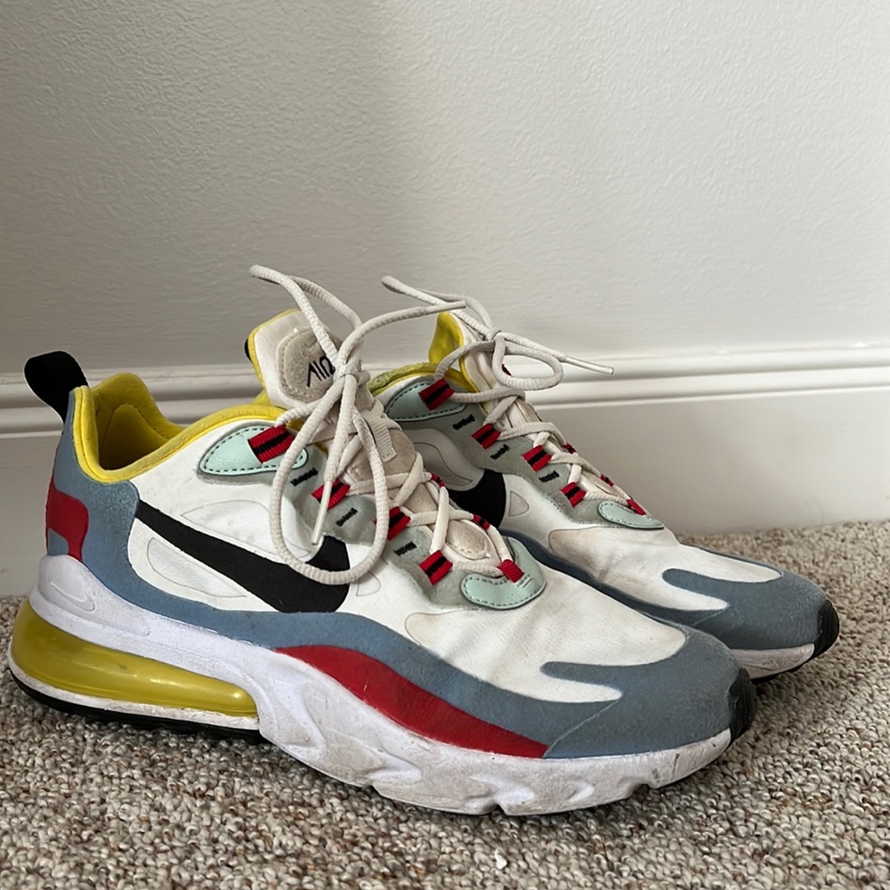 BARELY WORN- Nike women’s 7.5 Air Max 270 React Bauhaus